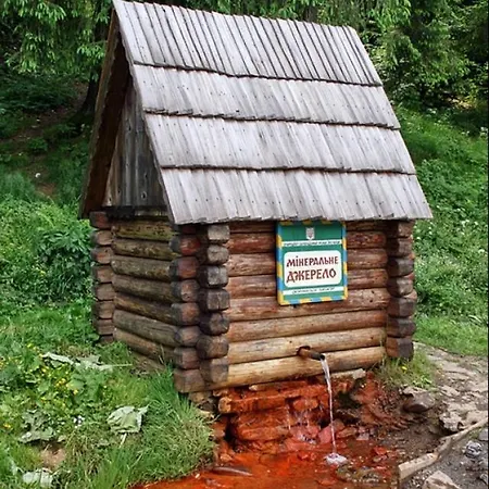 біля річки Apartment *