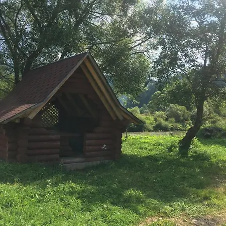 Apartamento біля річки